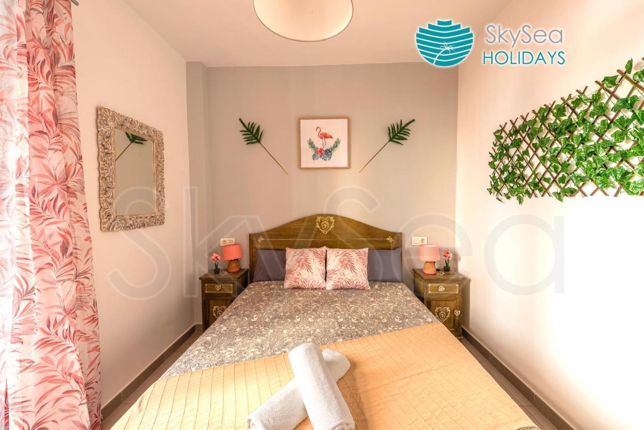 Skysea Holidays City Center Suites Málaga Exterior foto