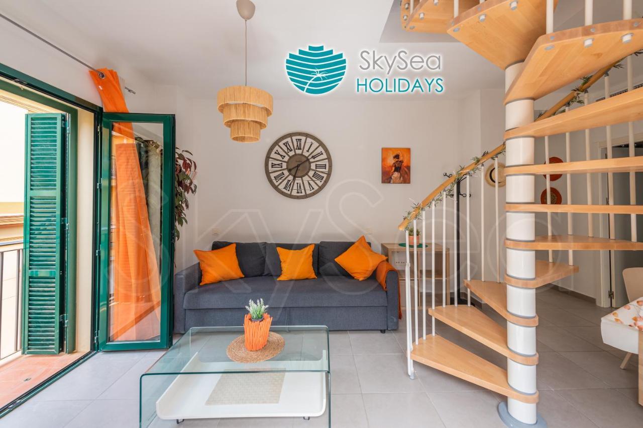 Skysea Holidays City Center Suites Málaga Exterior foto